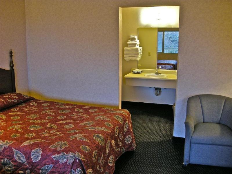 Americoast Inn Брукингс Экстерьер фото